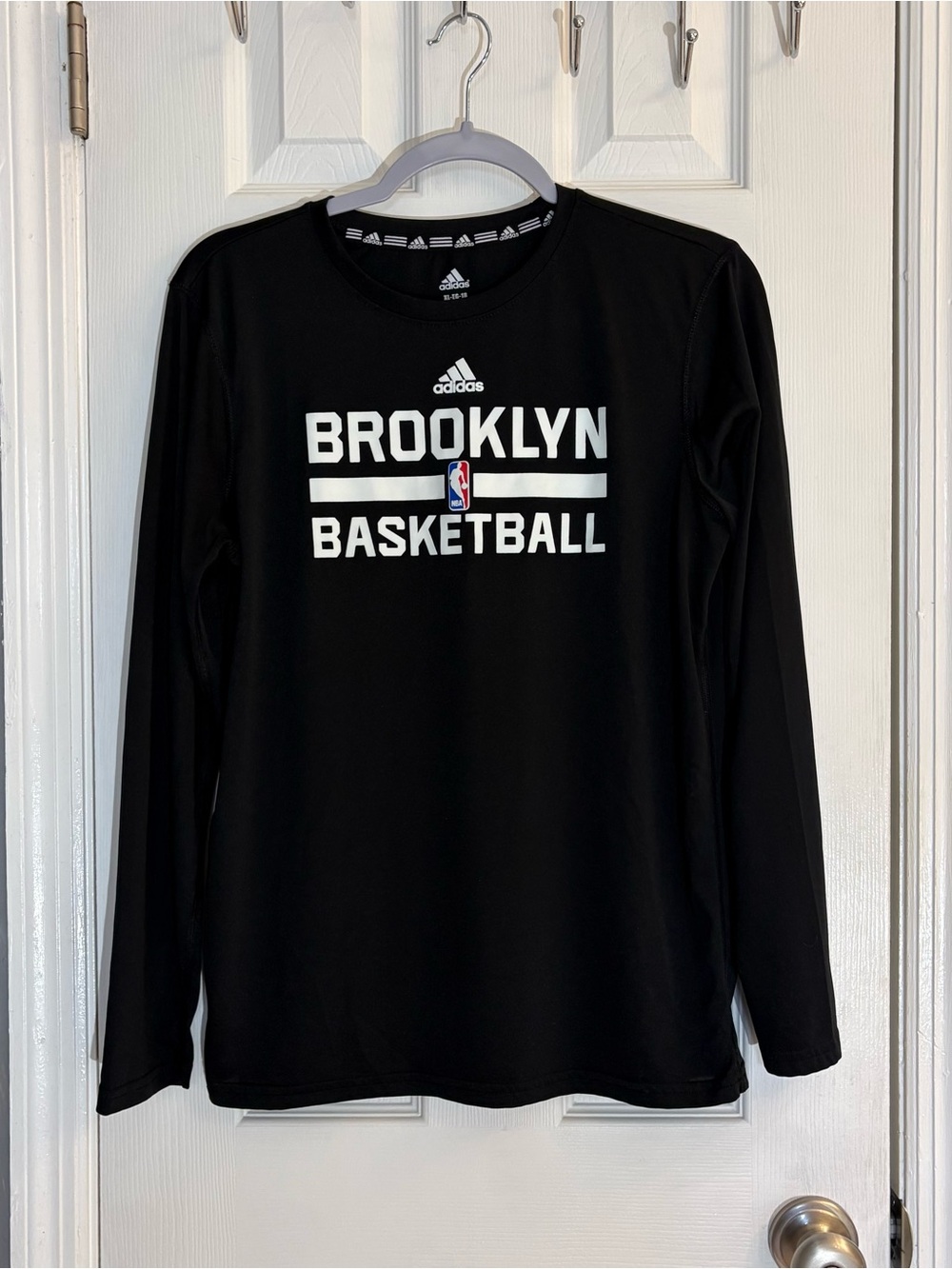Adidas Brooklyn Nets Basketball Shirt Long Sleeve Youth XL18 Black Climalite NBA